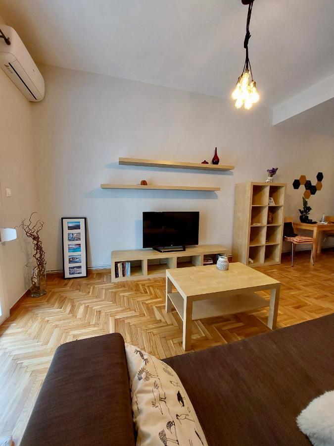 Christina-Anna Athens City Center Walking Distance To Everywhere And Acropolis, In One Of The Most Favorable Locations By National Gardens And Zoo, Hellenic Parliament In Syntagma And Stylish Exquisite Kolonaki Cozy Renovated Apartment Екстер'єр фото